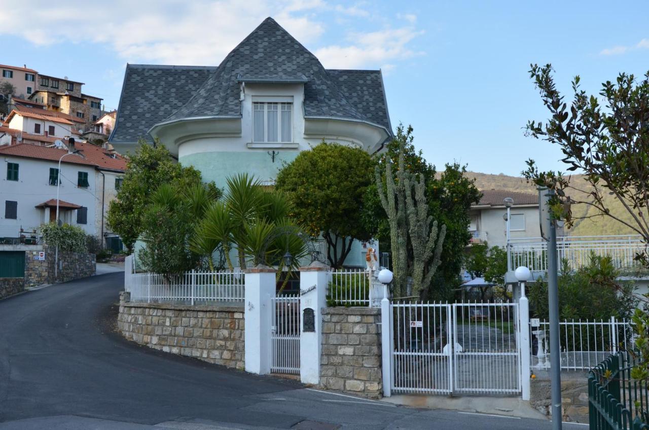 Villa La Parisienne Diano Borello Exterior photo